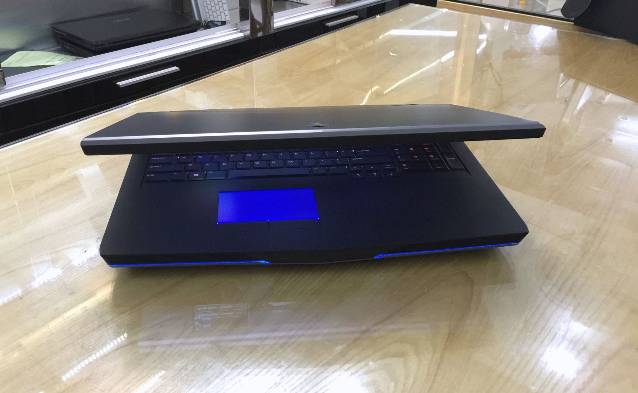 Laptop Gaming Dell Alienware M17R5-5.jpg